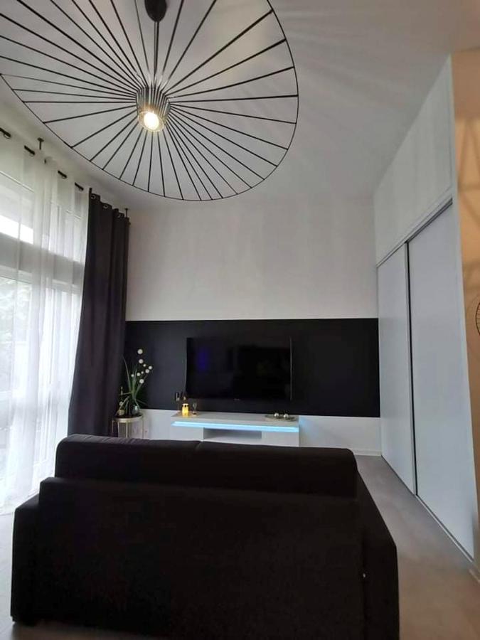 La Clef Des Bulles Apartment เอแปร์เน ภายนอก รูปภาพ