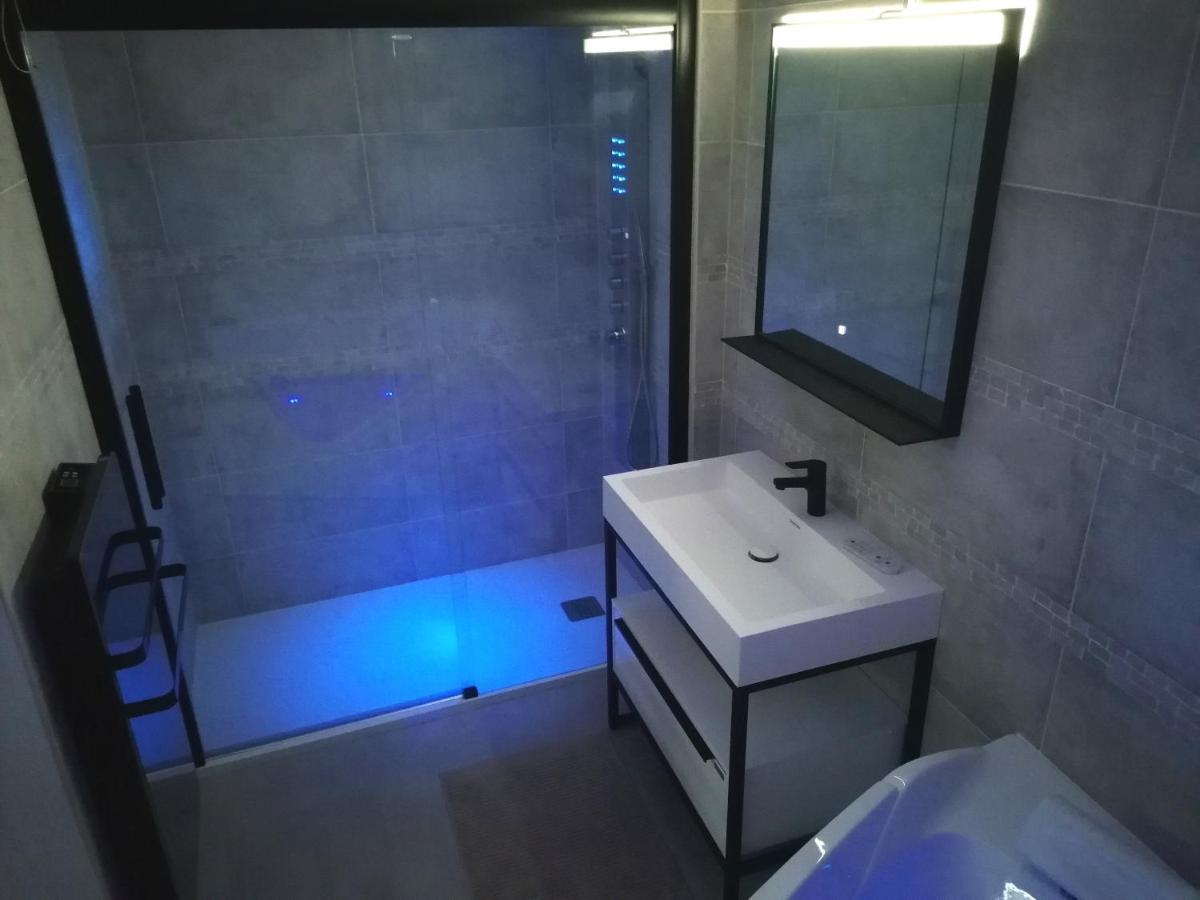 La Clef Des Bulles Apartment เอแปร์เน ภายนอก รูปภาพ