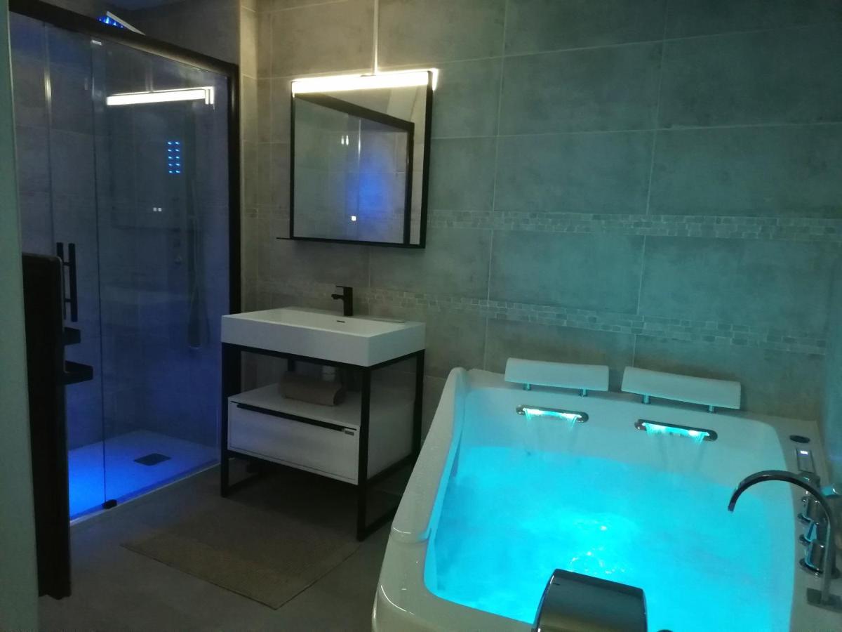 La Clef Des Bulles Apartment เอแปร์เน ภายนอก รูปภาพ