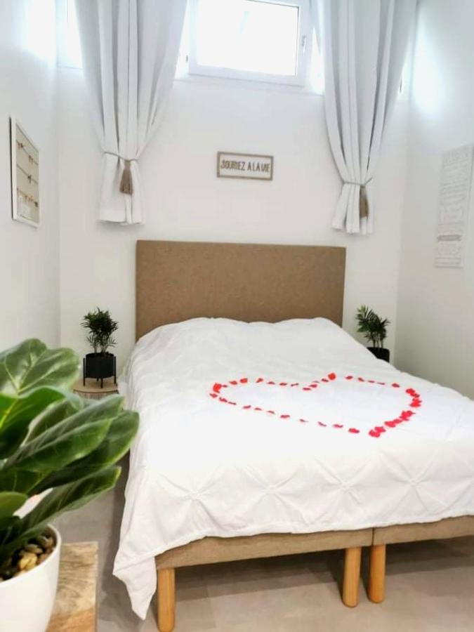 La Clef Des Bulles Apartment เอแปร์เน ภายนอก รูปภาพ